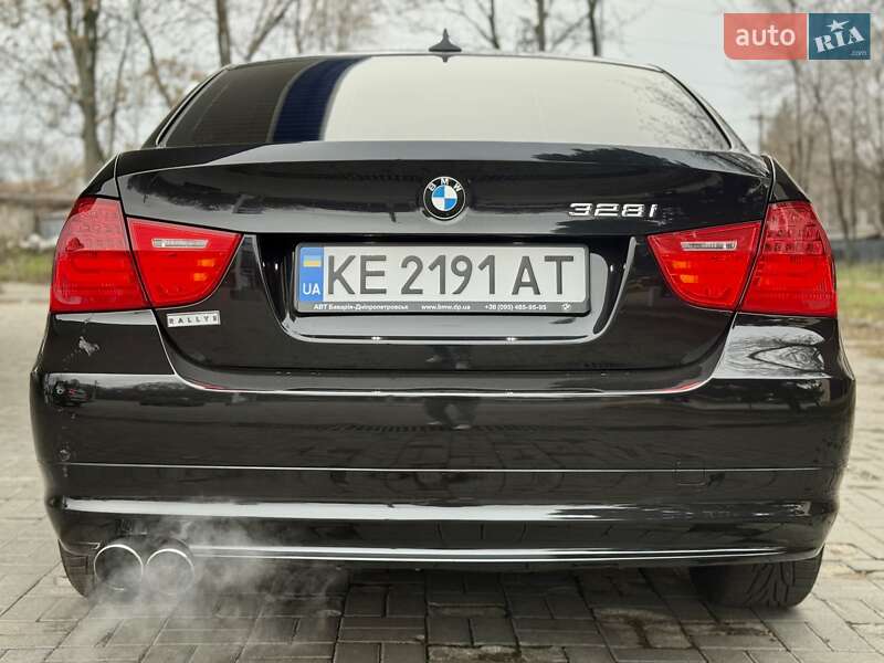 Седан BMW 3 Series 2011 в Днепре