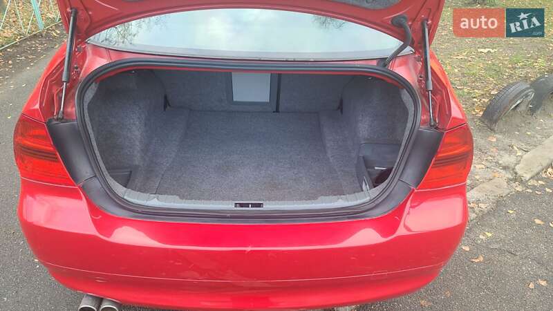 Седан BMW 3 Series 2006 в Киеве