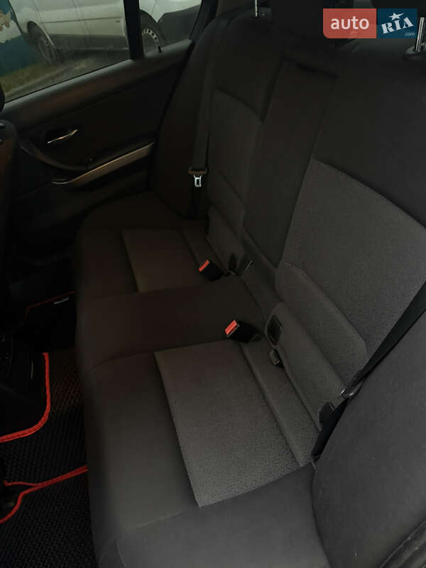 Седан BMW 3 Series 2006 в Чернигове