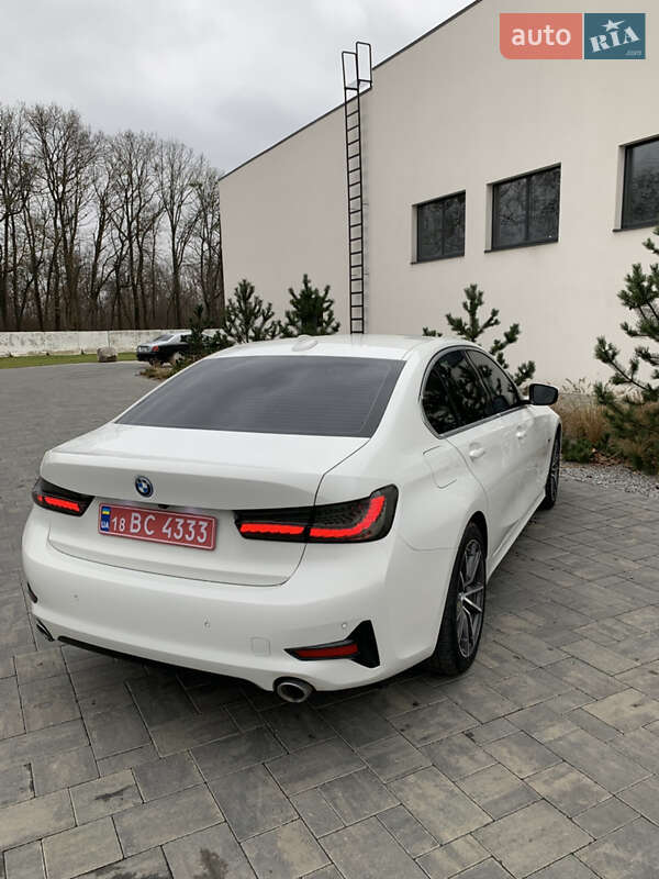 Седан BMW 3 Series 2022 в Луцке фото 5 Седан BMW 3 Series 2022 в Луцке