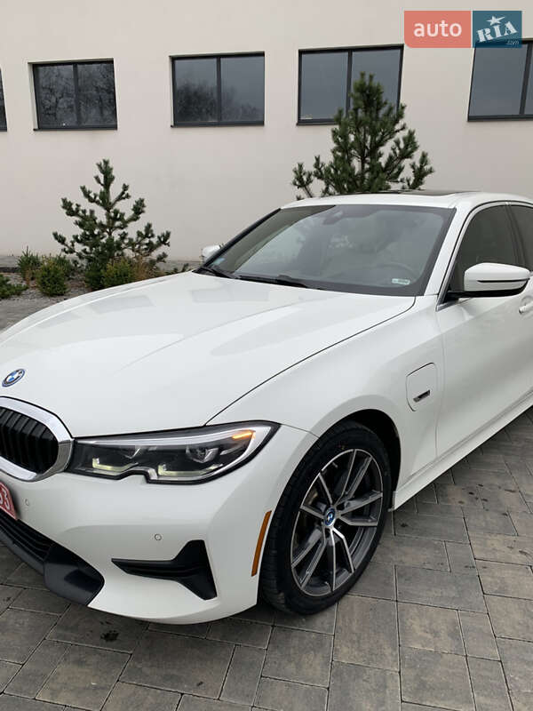 Седан BMW 3 Series 2022 в Луцке фото 3 Седан BMW 3 Series 2022 в Луцке