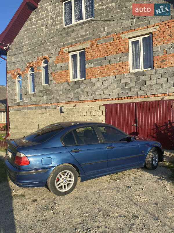 Седан BMW 3 Series 2001 в Надвірній