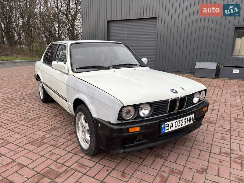 Седан BMW 3 Series 1986 в Знаменке