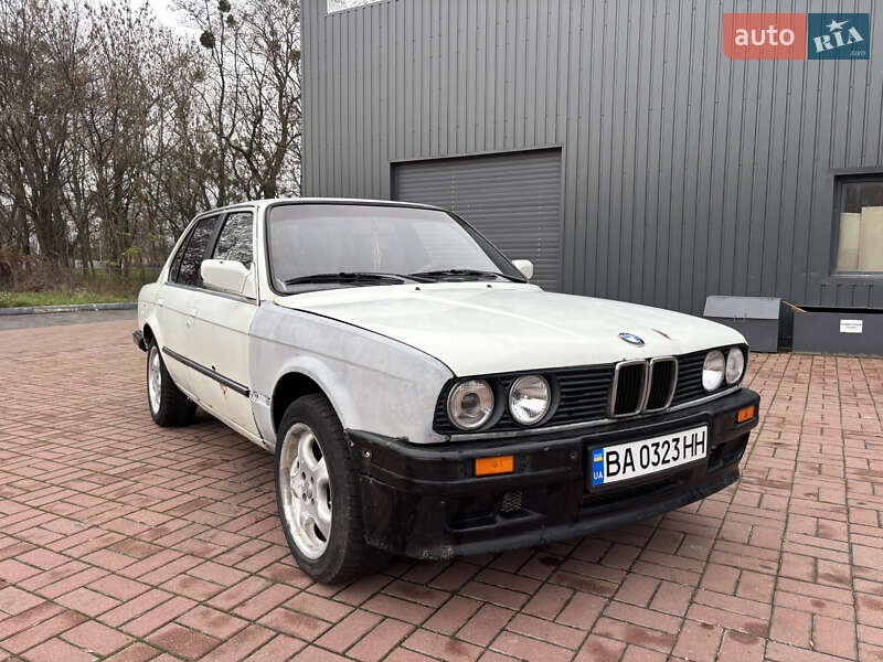Седан BMW 3 Series 1986 в Знаменке