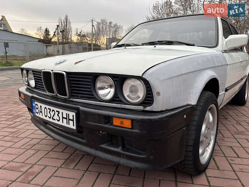 Седан BMW 3 Series 1986 в Знаменке