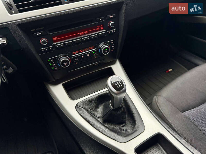 Универсал BMW 3 Series 2010 в Киеве