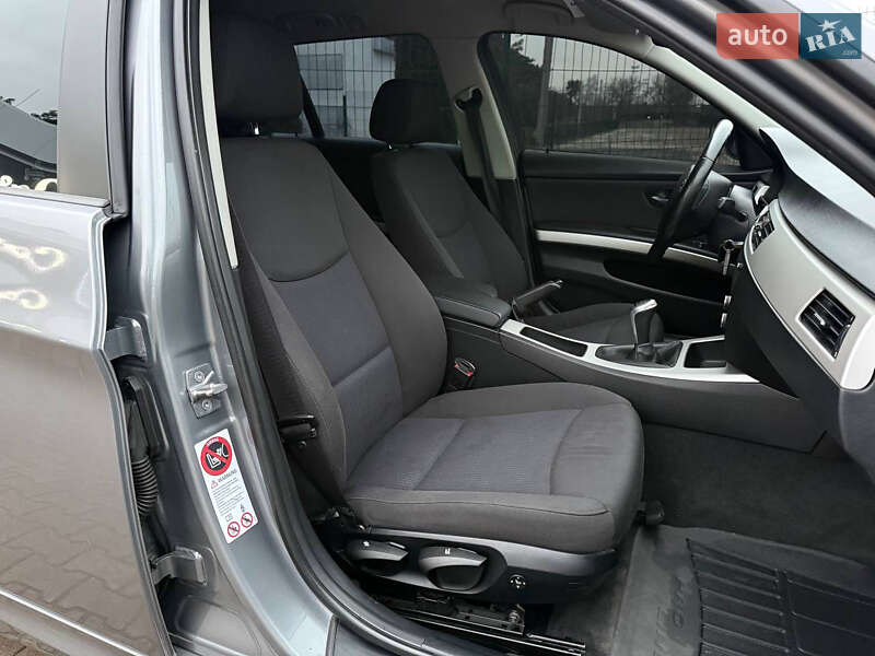 Универсал BMW 3 Series 2010 в Киеве