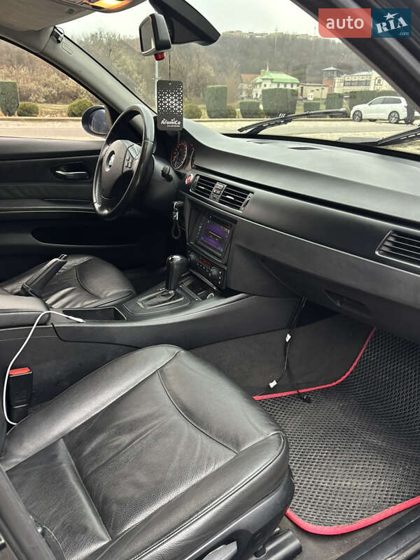 Седан BMW 3 Series 2005 в Днепре
