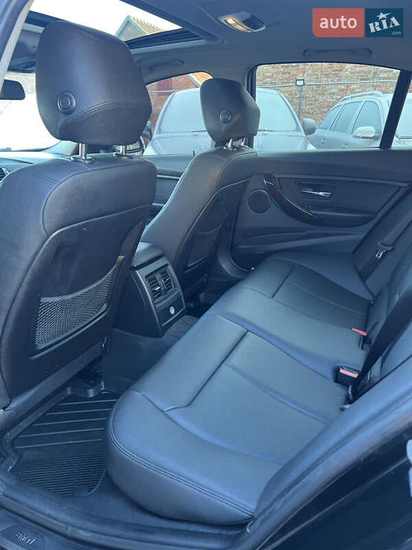 Седан BMW 3 Series 2014 в Львове