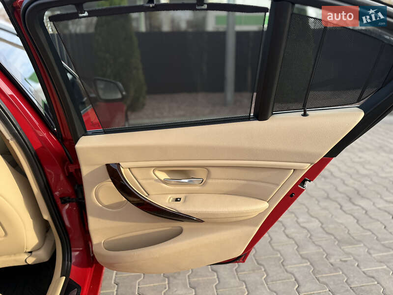 Седан BMW 3 Series 2013 в Киеве