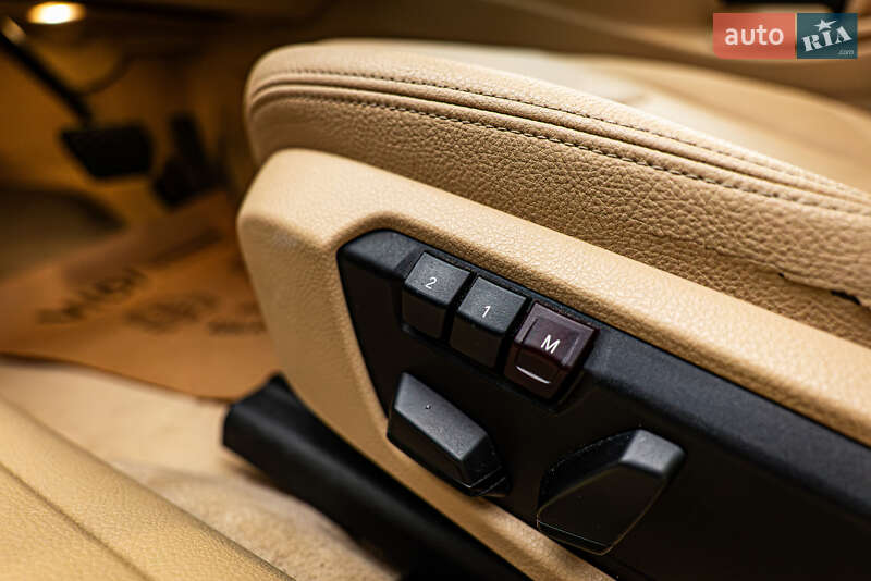 Седан BMW 3 Series 2012 в Киеве