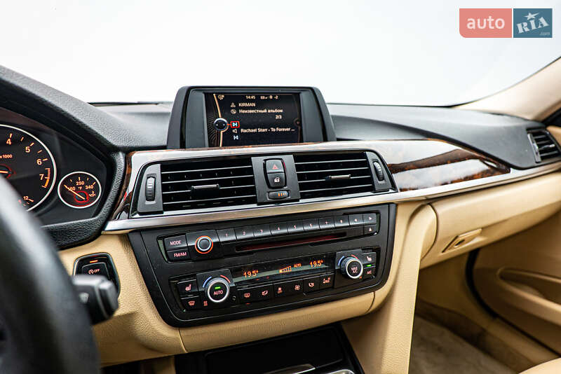 Седан BMW 3 Series 2012 в Киеве