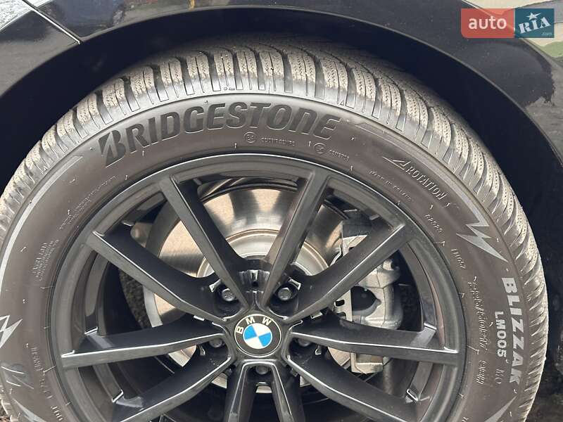 Седан BMW 3 Series 2022 в Одессе