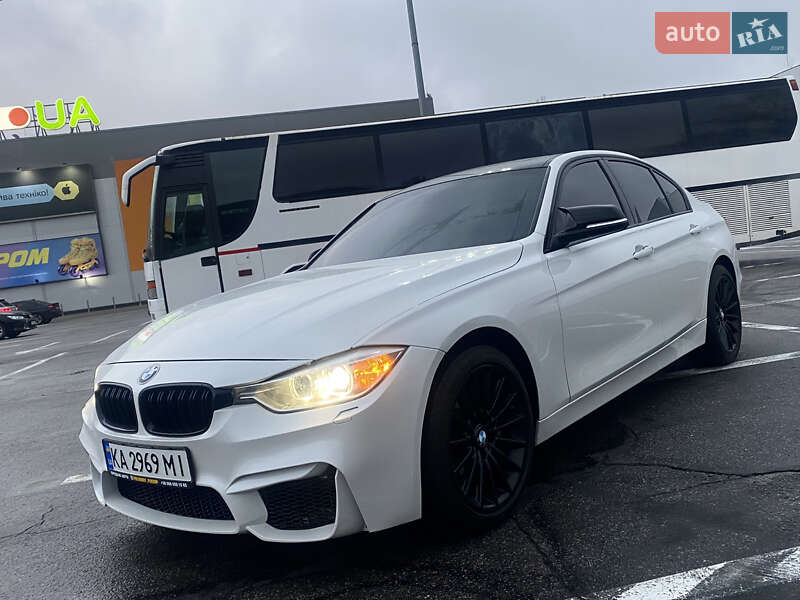 Седан BMW 3 Series 2012 в Полтаве