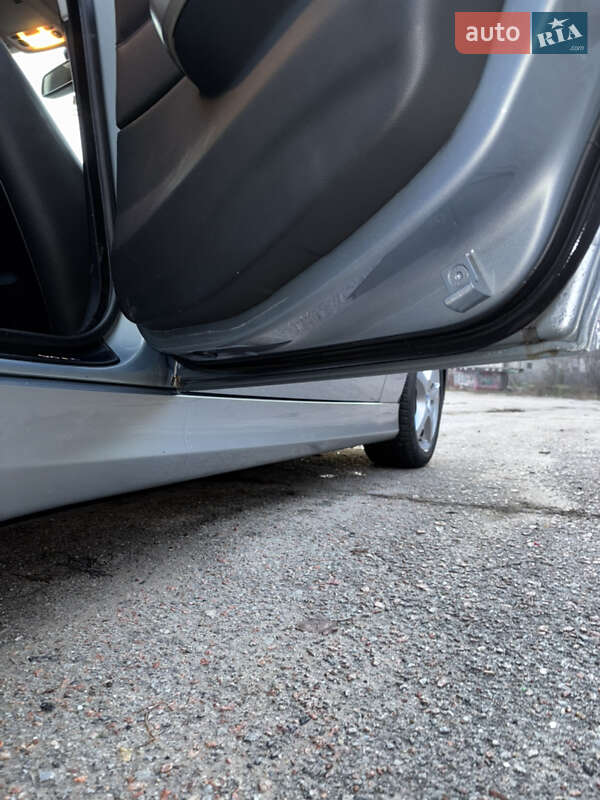 Седан BMW 3 Series 2007 в Чернігові