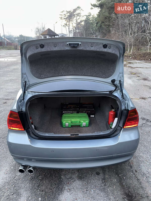 Седан BMW 3 Series 2007 в Чернігові