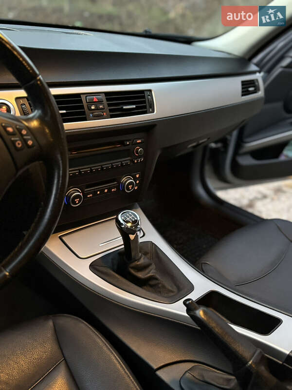 Седан BMW 3 Series 2007 в Чернігові