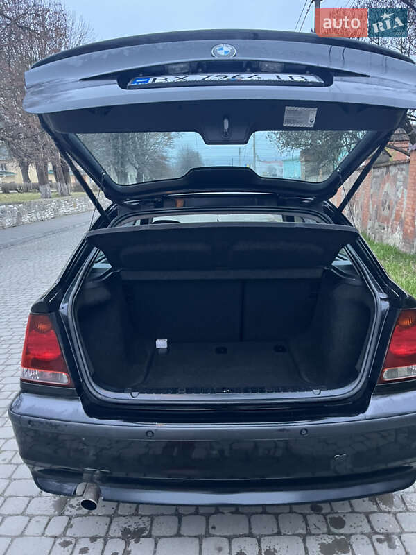 Купе BMW 3 Series 2003 в Городку