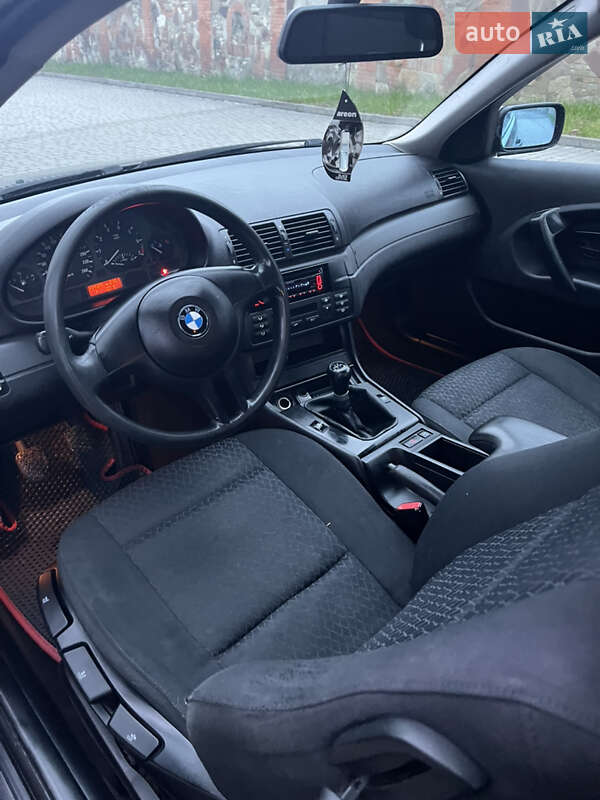 Купе BMW 3 Series 2003 в Городку