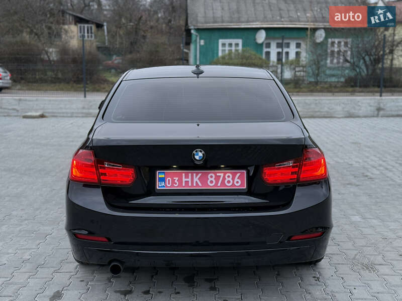 Седан BMW 3 Series 2015 в Калуше