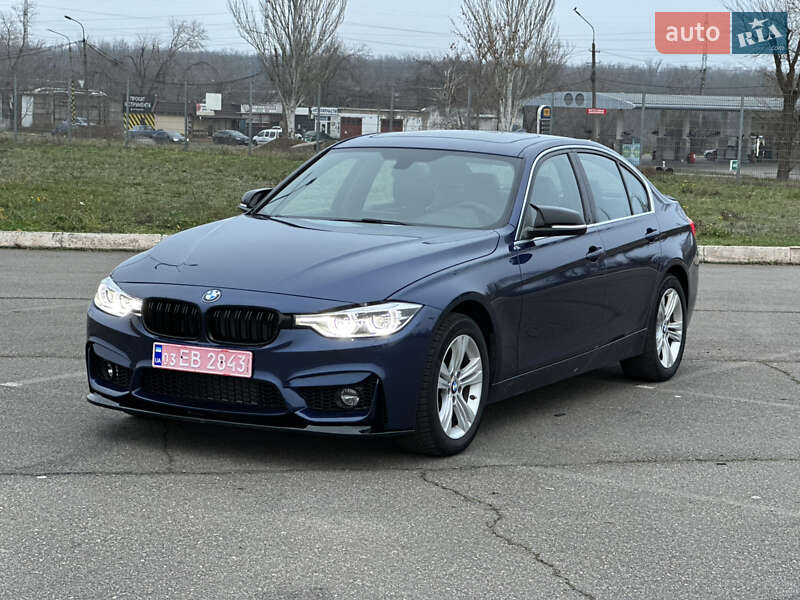 Седан BMW 3 Series 2017 в Кривом Роге