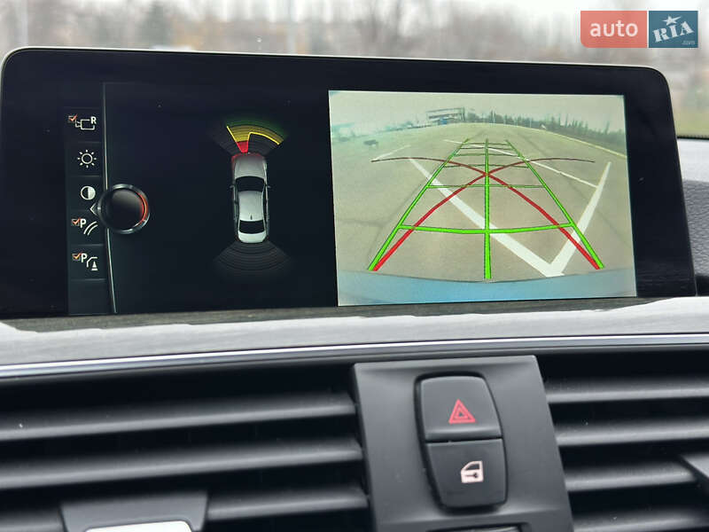 Седан BMW 3 Series 2017 в Кривом Роге