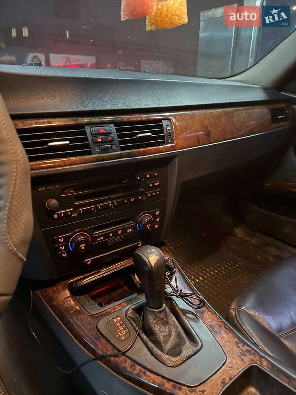 Седан BMW 3 Series 2005 в Вінниці