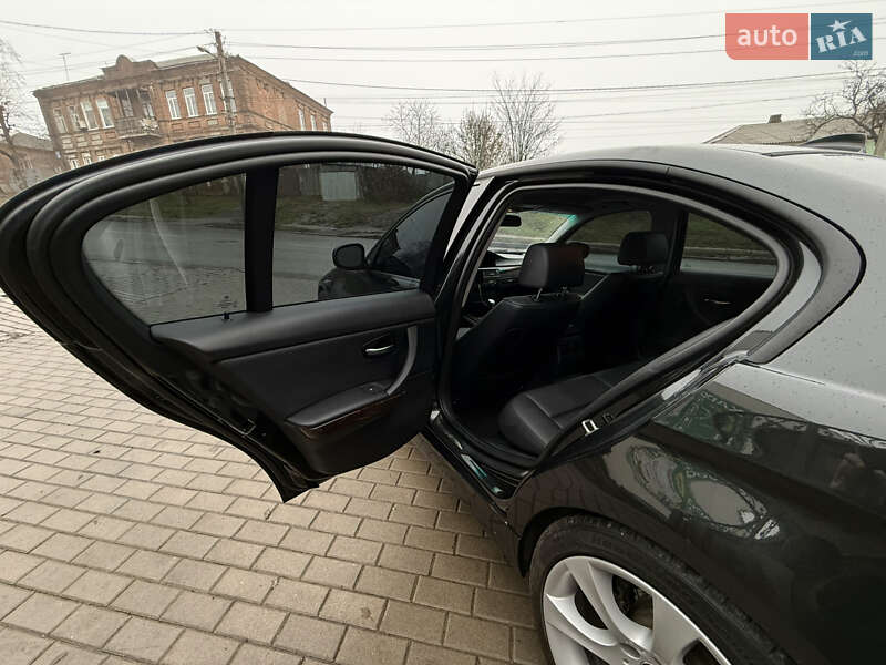 Седан BMW 3 Series 2011 в Харкові