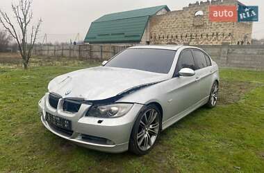 Седан BMW 3 Series 2005 в Каменском