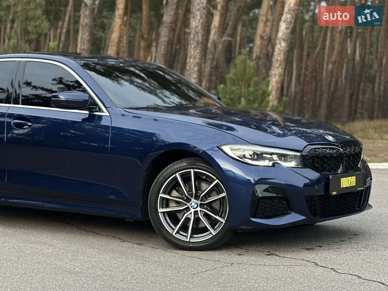 Седан BMW 3 Series 2019 в Киеве