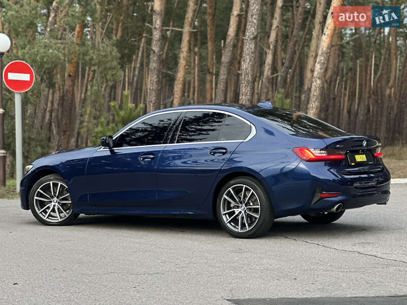 Седан BMW 3 Series 2019 в Киеве