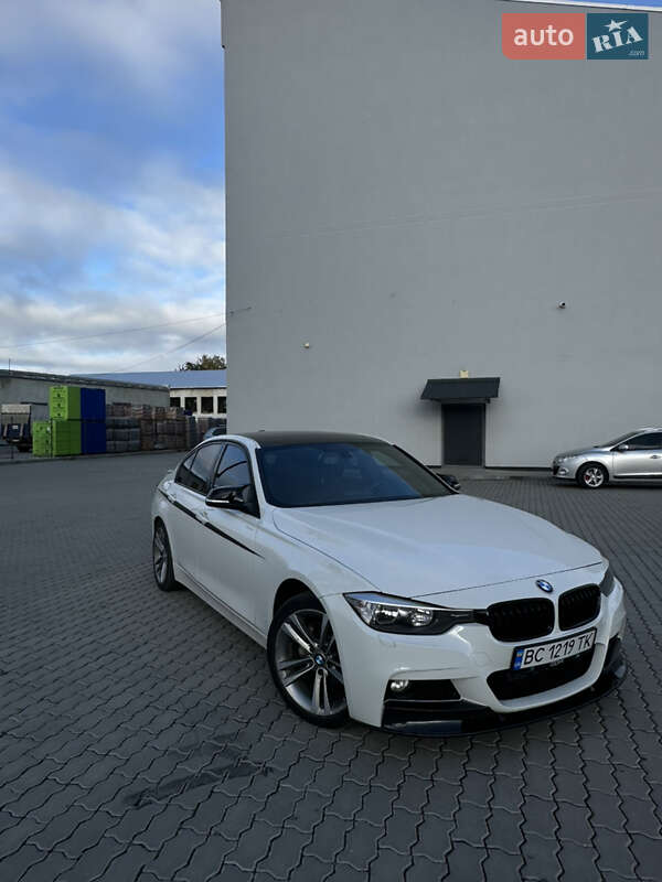Седан BMW 3 Series 2015 в Львове