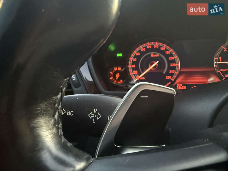 Седан BMW 3 Series 2014 в Києві