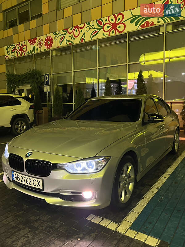 Седан BMW 3 Series 2012 в Києві