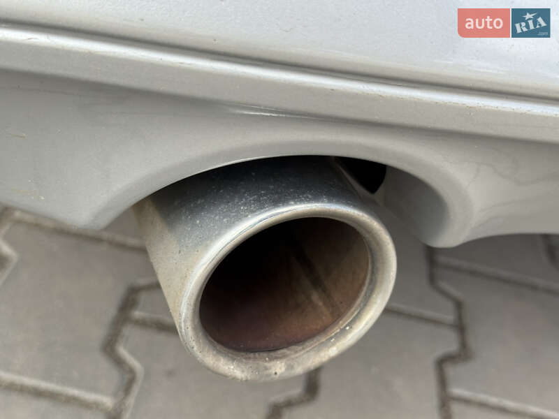 Седан BMW 3 Series 2017 в Хмельницком