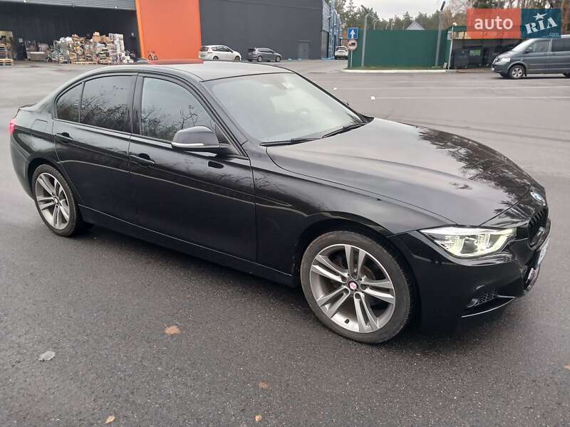 Седан BMW 3 Series 2017 в Киеве
