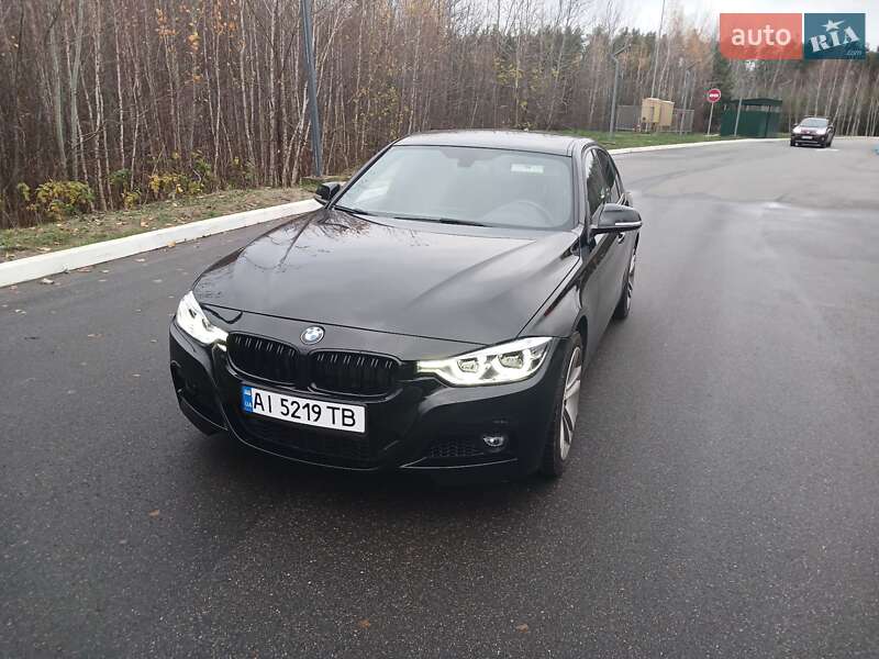 Седан BMW 3 Series 2017 в Киеве
