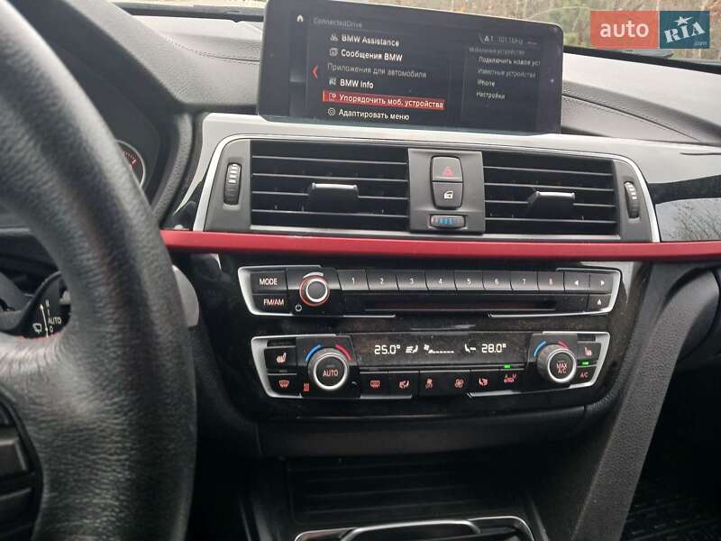 Седан BMW 3 Series 2017 в Киеве