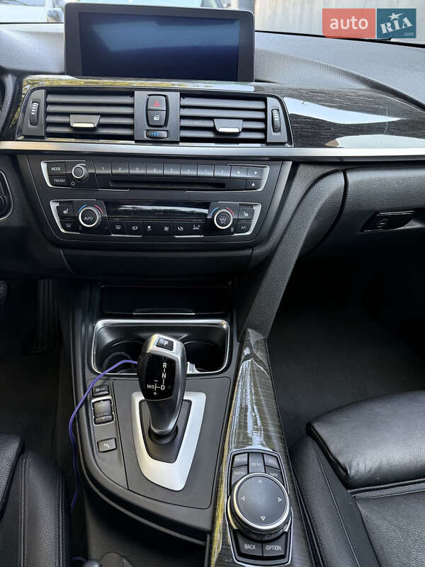Седан BMW 3 Series 2014 в Одесі