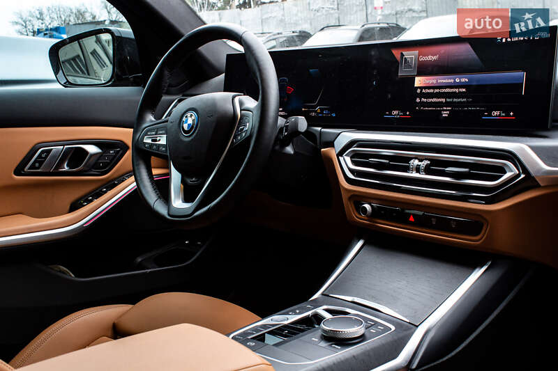 Седан BMW 3 Series 2022 в Львові