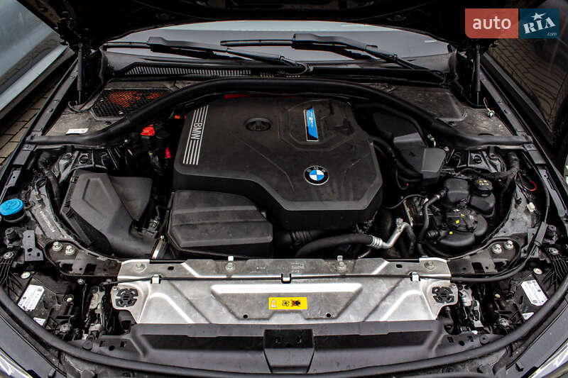 Седан BMW 3 Series 2022 в Львові