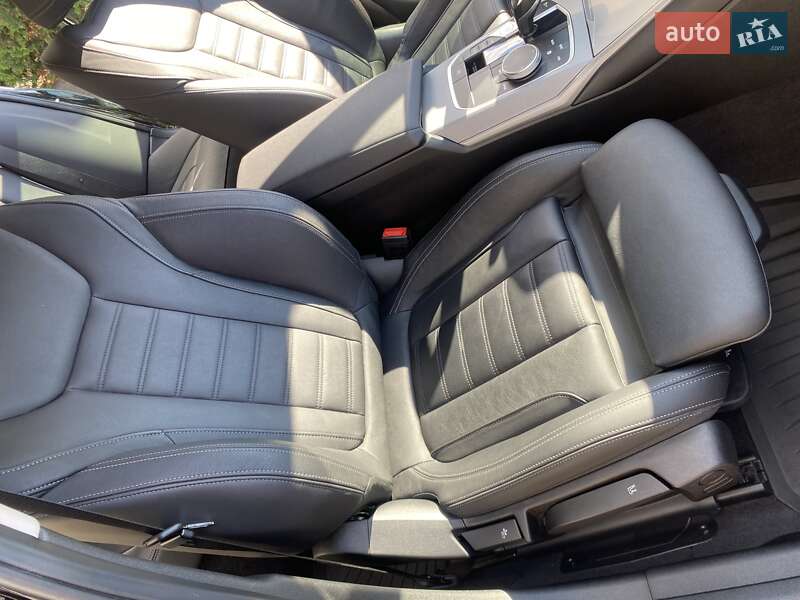 Седан BMW 3 Series 2020 в Киеве