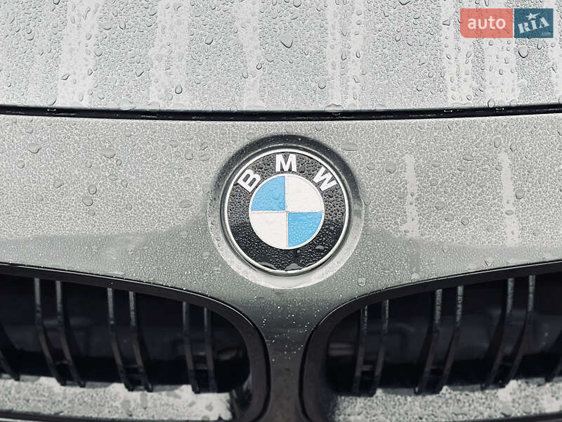 Седан BMW 3 Series 2015 в Кременчуге