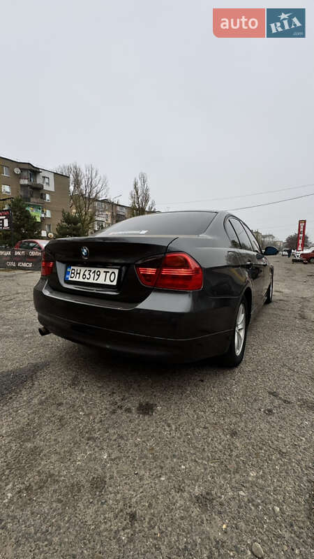 Седан BMW 3 Series 2005 в Белгороде-Днестровском