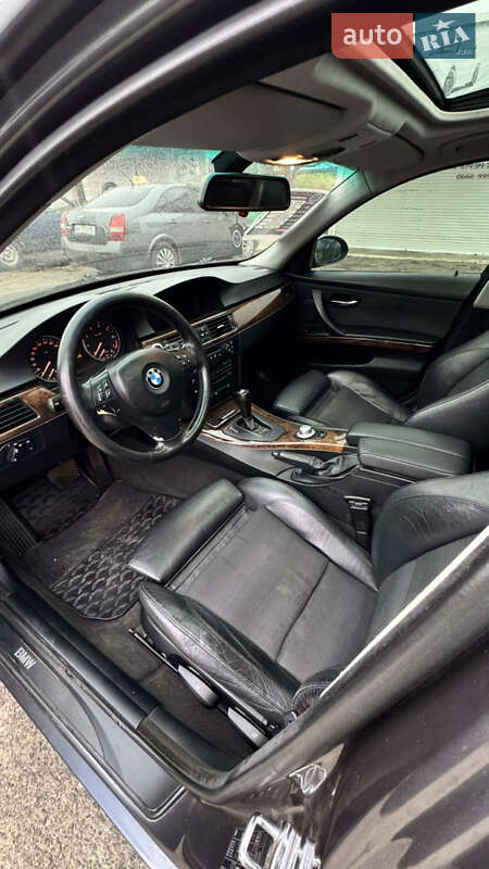 Седан BMW 3 Series 2005 в Белгороде-Днестровском