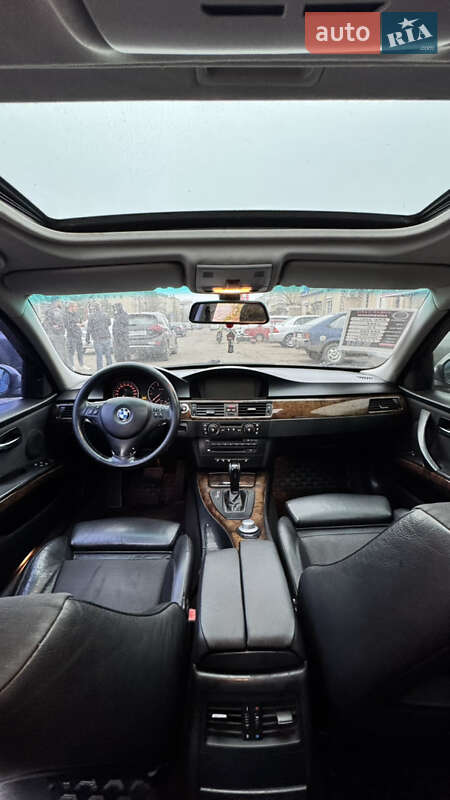 Седан BMW 3 Series 2005 в Белгороде-Днестровском