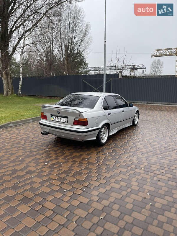 Седан BMW 3 Series 1991 в Броварах фото 4 Седан BMW 3 Series 1991 в Броварах