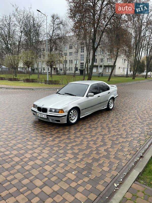 Седан BMW 3 Series 1991 в Броварах фото 8 Седан BMW 3 Series 1991 в Броварах
