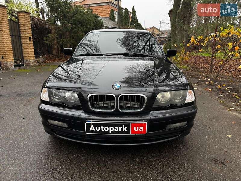 Седан BMW 3 Series 2001 в Киеве