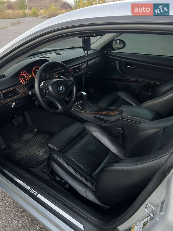 Купе BMW 3 Series 2009 в Харькове